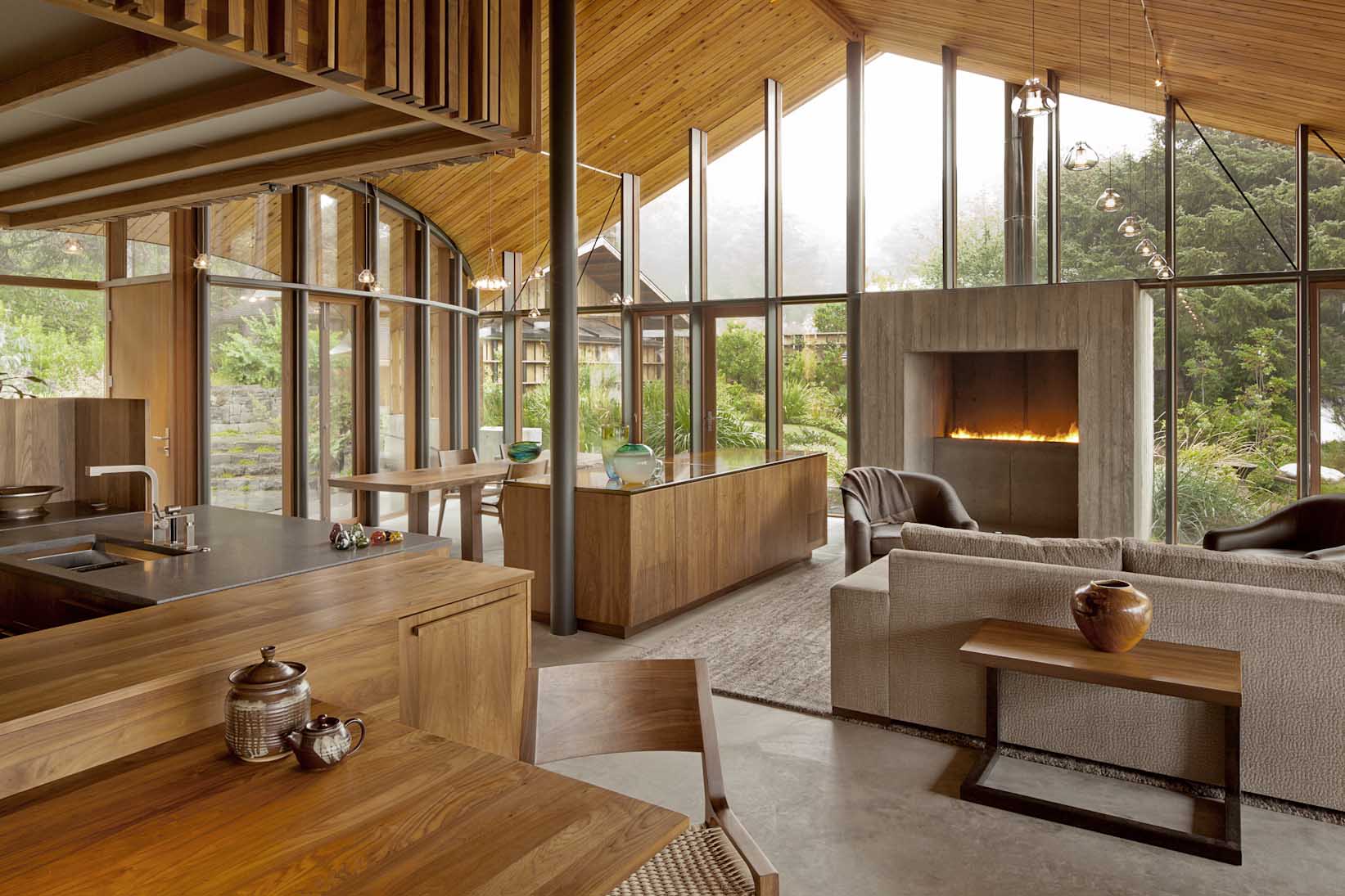 Cannon Beach residence — detail view