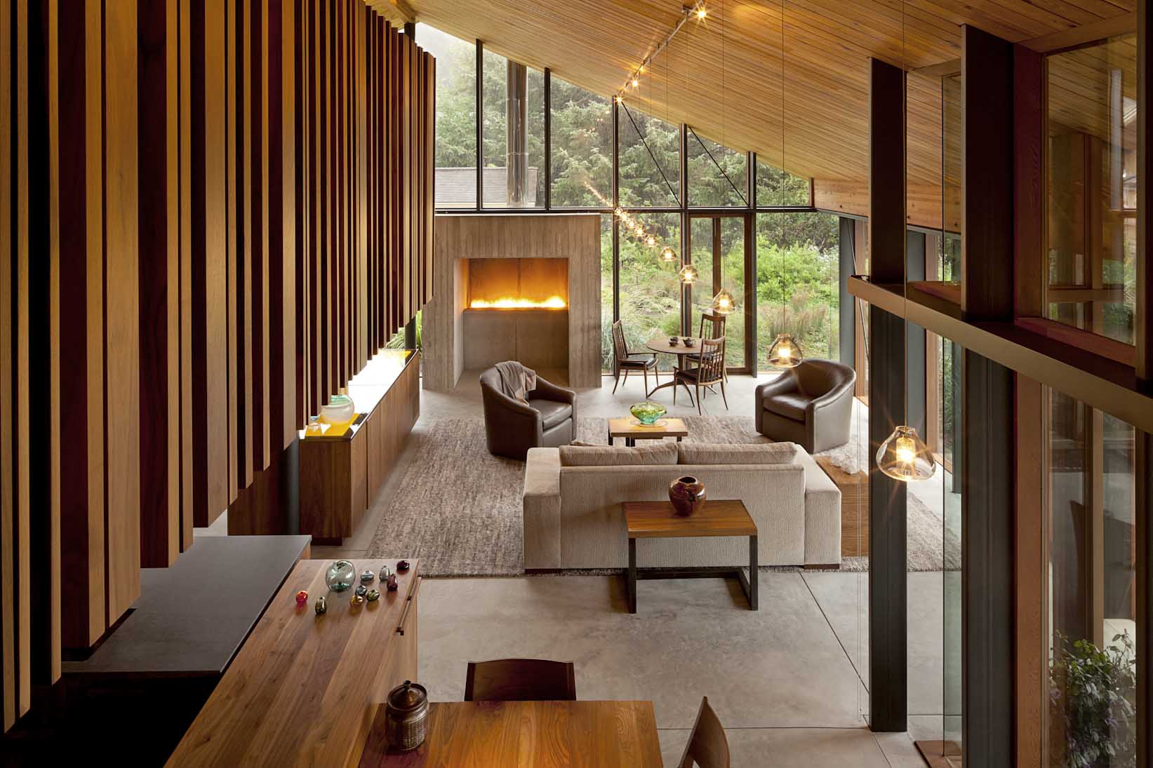 Cannon Beach residence — detail view