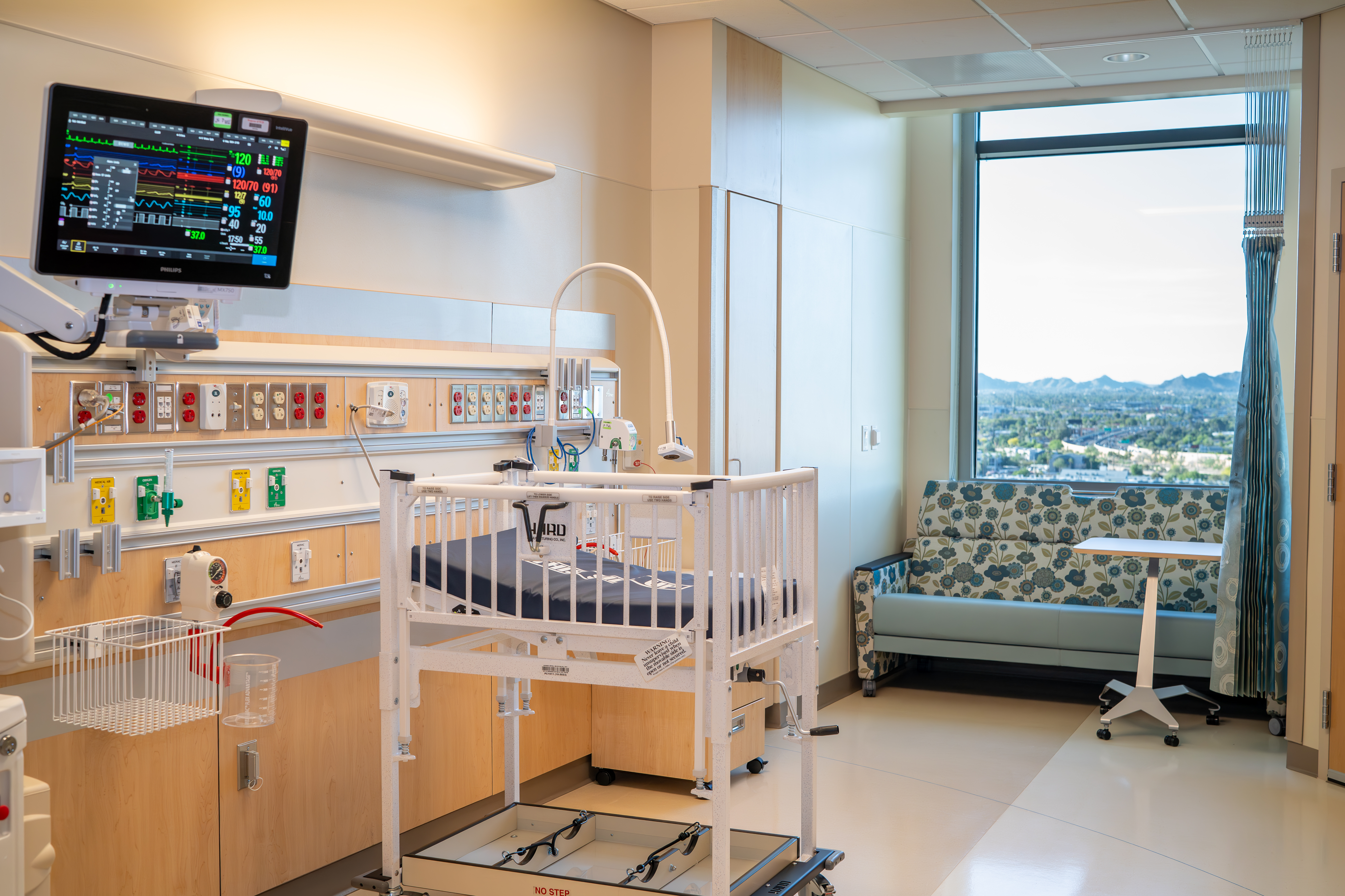 Phoenix Children's Hospital NICU — interior view