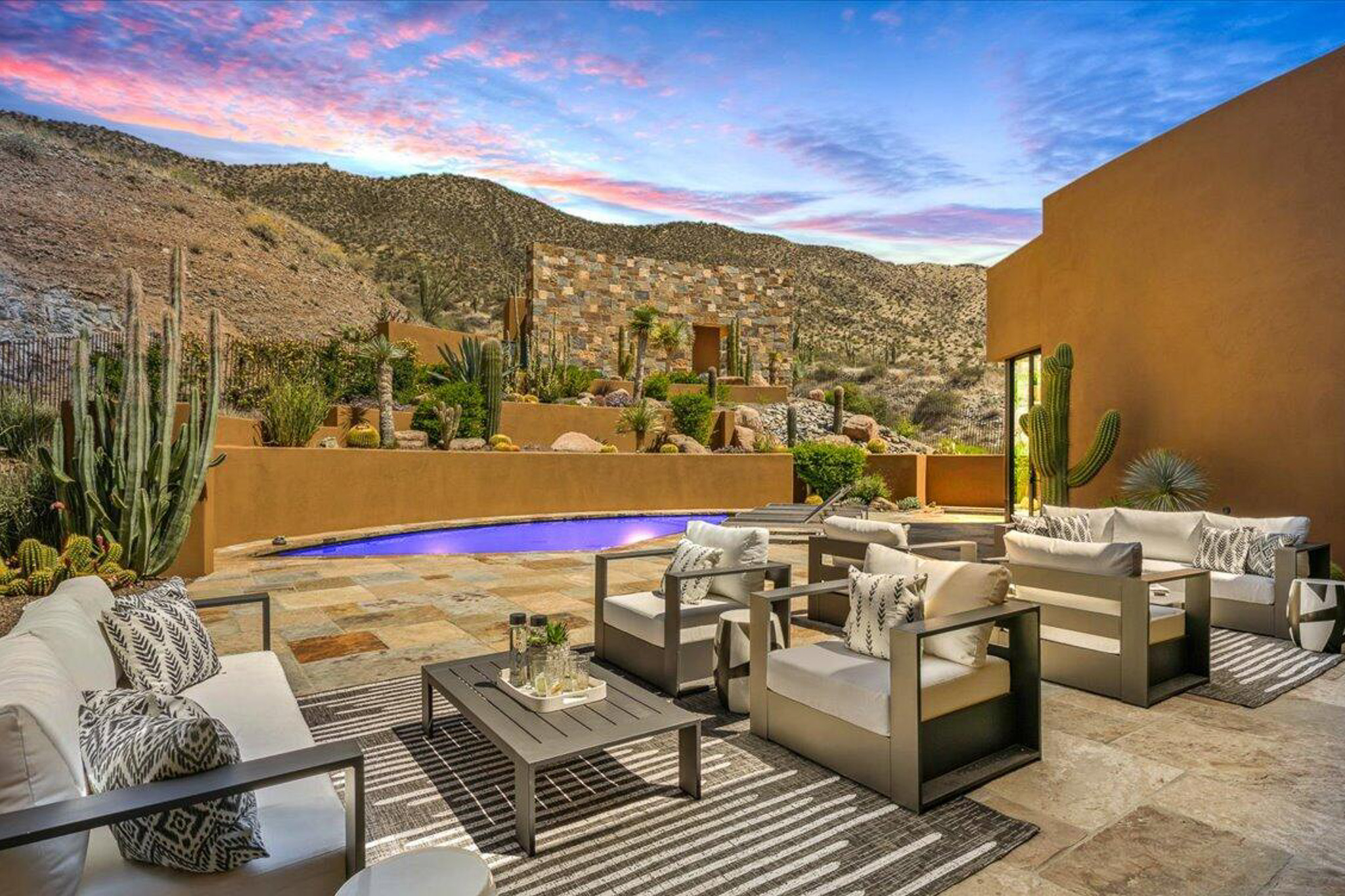 Scottsdale Desert Mountain Home — detail view